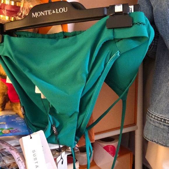 Monte & Lou NWTs Slide Tri Bikini - Picture 3 of 7